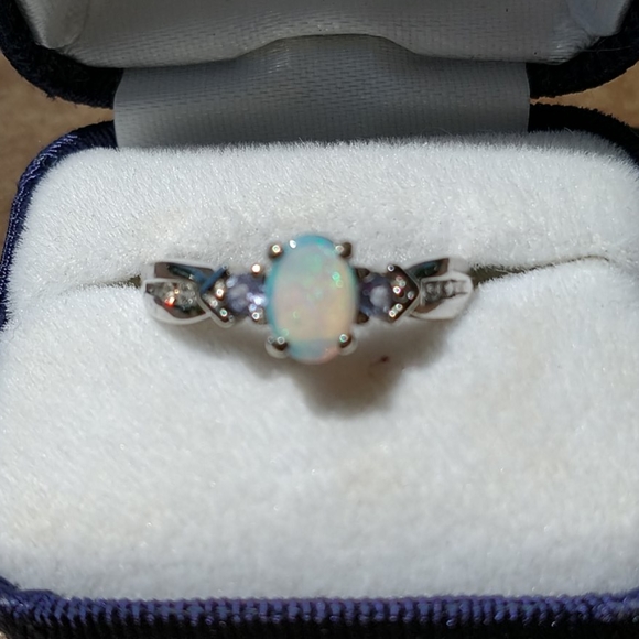 14K detailed Blue Opal Ring with Diamonds - Picture 12 of 12